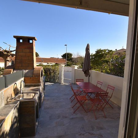 Dora Villa Saint-Pierre-la-Mer  Buitenkant foto